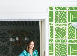 Liz Lange Talks Deals, Designs, and Decor Liz Lange at home in Palm Beach. Photo by Nick Mele. 1jpg