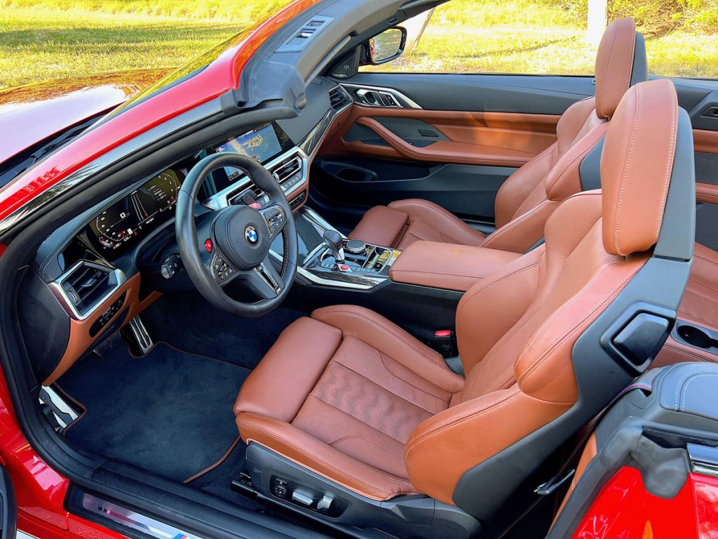 BMW M4 Competition xDrive Convertible, front seats