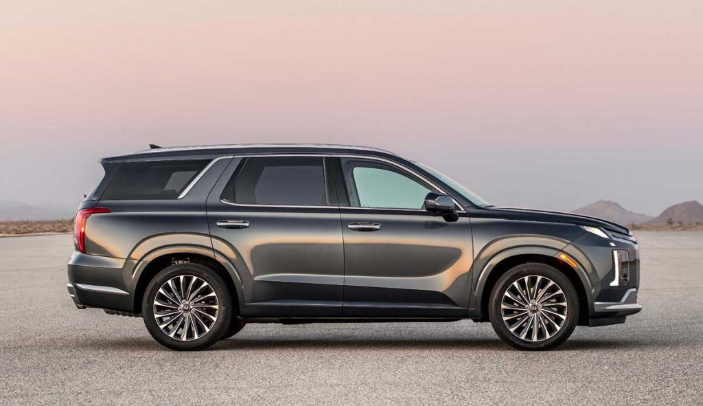 2023 Hyundai Palisade parked, side