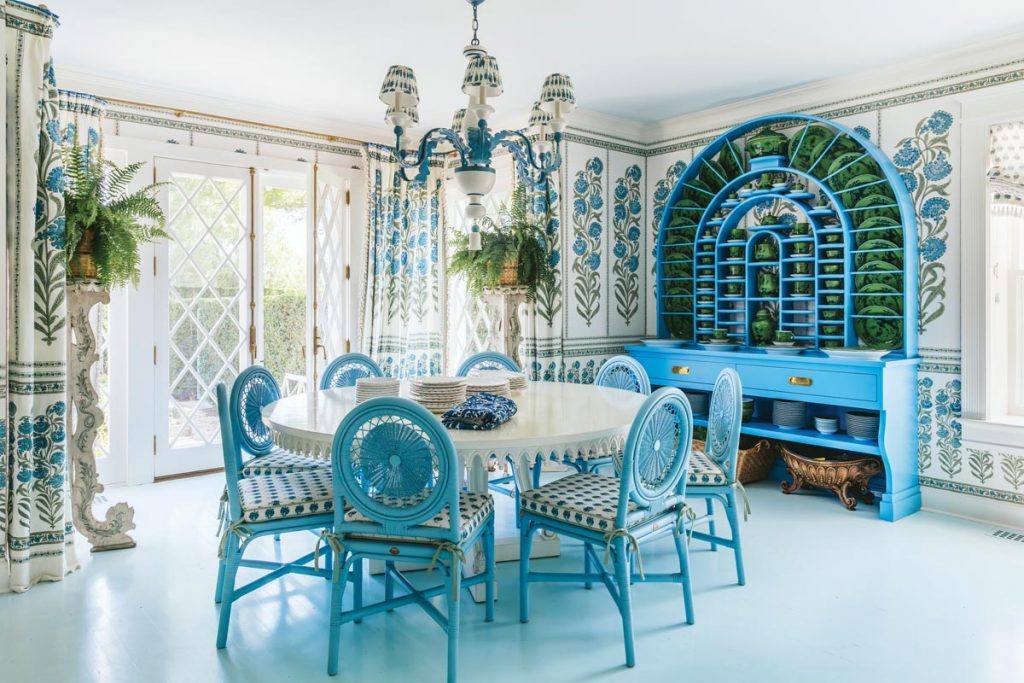 In one of Lange’s few floor plan alterations, she opted to create a spacious breakfast room. She designed the large hutch to hold her extensive collection of Ginori china. Photo by Nick Mele