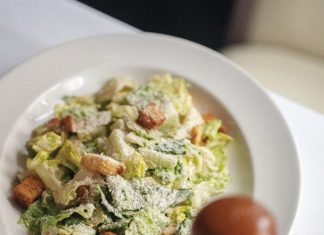 Palm Beach County’s Supreme Salads Insalata Cesare alla Romana. Photo by Oliver Renino